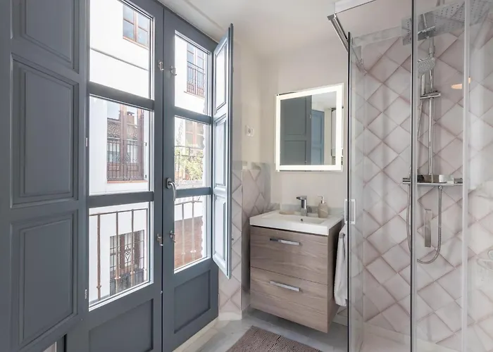 Chezmoihomes Alhambra Dream Apartman *