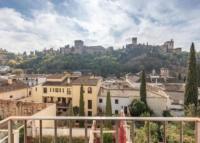 Chezmoihomes Alhambra Dream *
